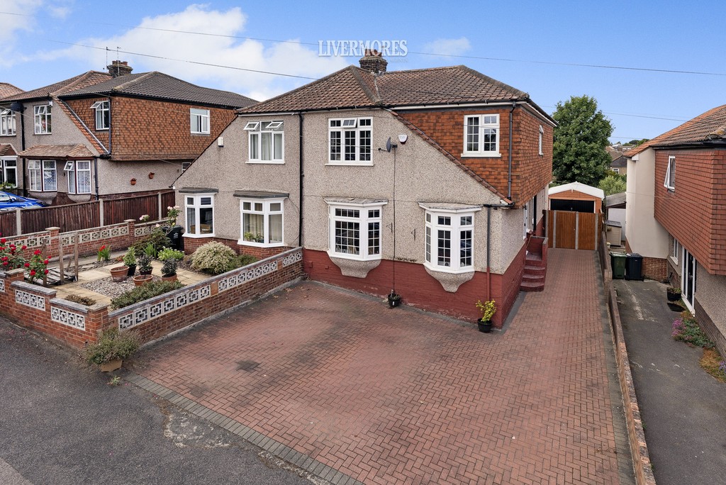 Properties for Sale in dartford Livermores